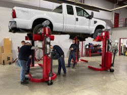 Custom Red Wireless Mobile Column Lifts