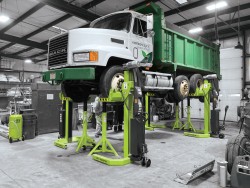 Support Stands and Wireless Mobile Column Lifts
