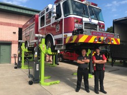 BPW Wireless Mobile Column Lifts Fire Truck