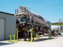 Heavy-Duty Mobile Column Lifts 1
